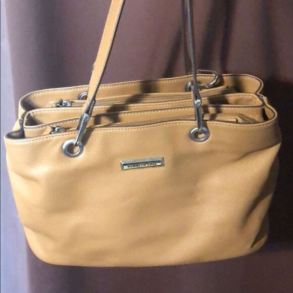 Kenneth Cole Reaction Tote Tan Hobo Bag - Picture 8 of 9